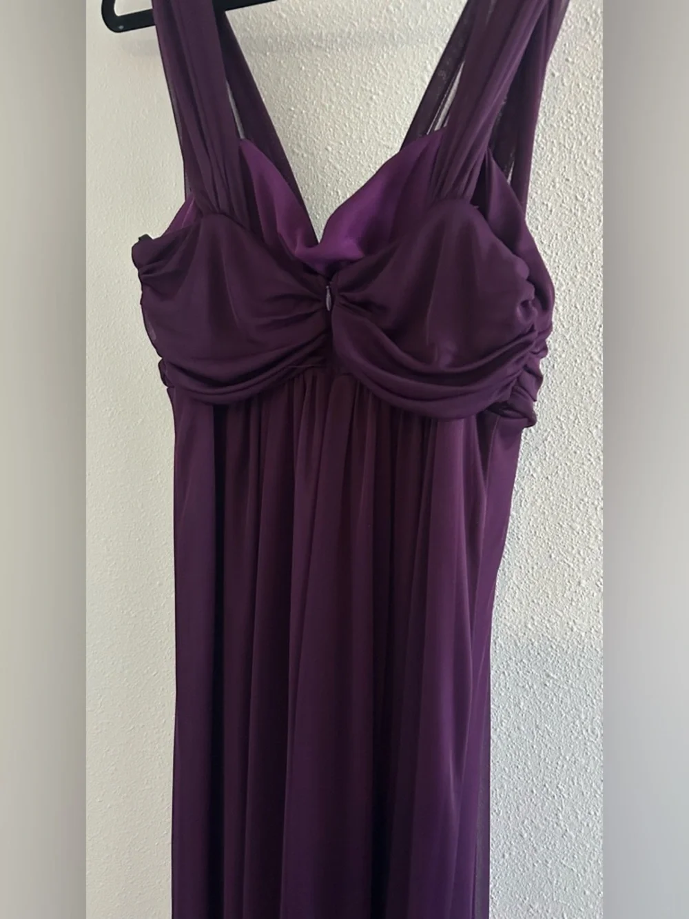 Juno Plum V-Neck Maxi Dress with Empire Waist - Picture 4 of 5